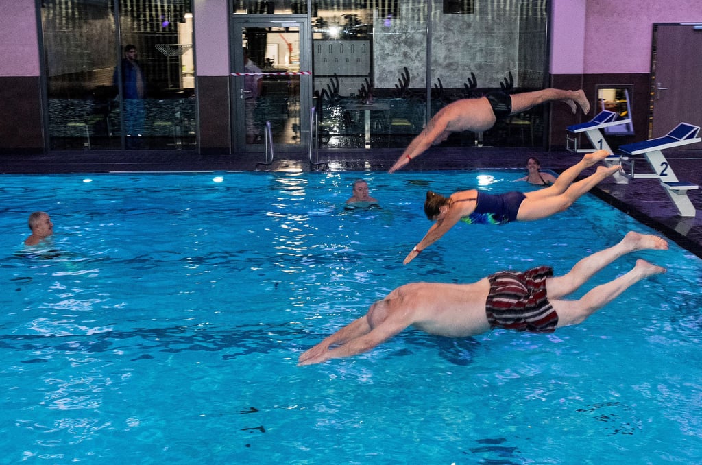 Schwimmhalle Leuna.
