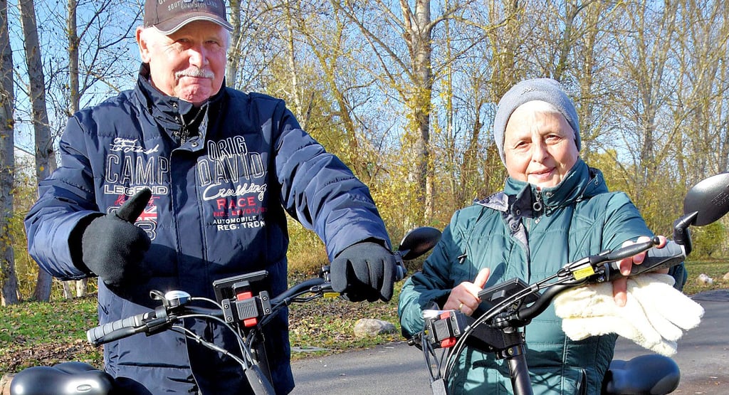 Am liebsten fahren Bärbel und Udo Busse mit ihren E-Bikes am Ufer der Ohre entlang und weiter auf dem Radweg in Richtung Mittellandkanal bis nach Bülstringen.
