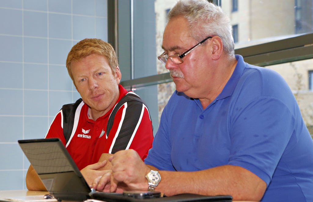Haben neun Jahre zusammengearbeitet: Nachwuchstrainer Thomas Ackenhausen (r.) und Bernd Berkhahn.
