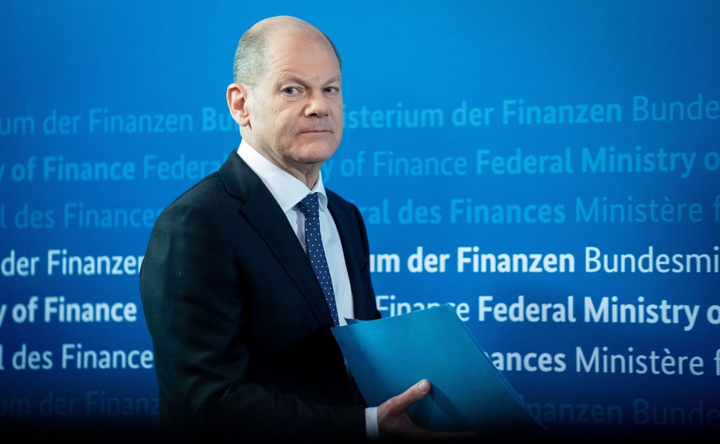Olaf Scholz (SPD), Bundesminister der Finanzen, gibt eine Pressekonferenz zur Fortsetzung Frühjahrstreffen von Weltbank und Internationalem Währungsfonds (IWF).
