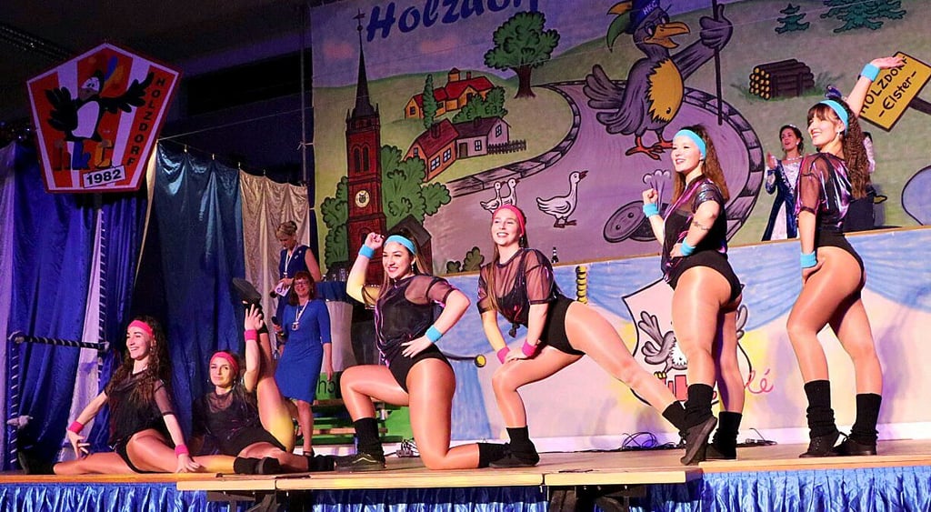 Die Frauenshowtanzgruppe bekam für ihre „Aerobic“ viel Beifall.