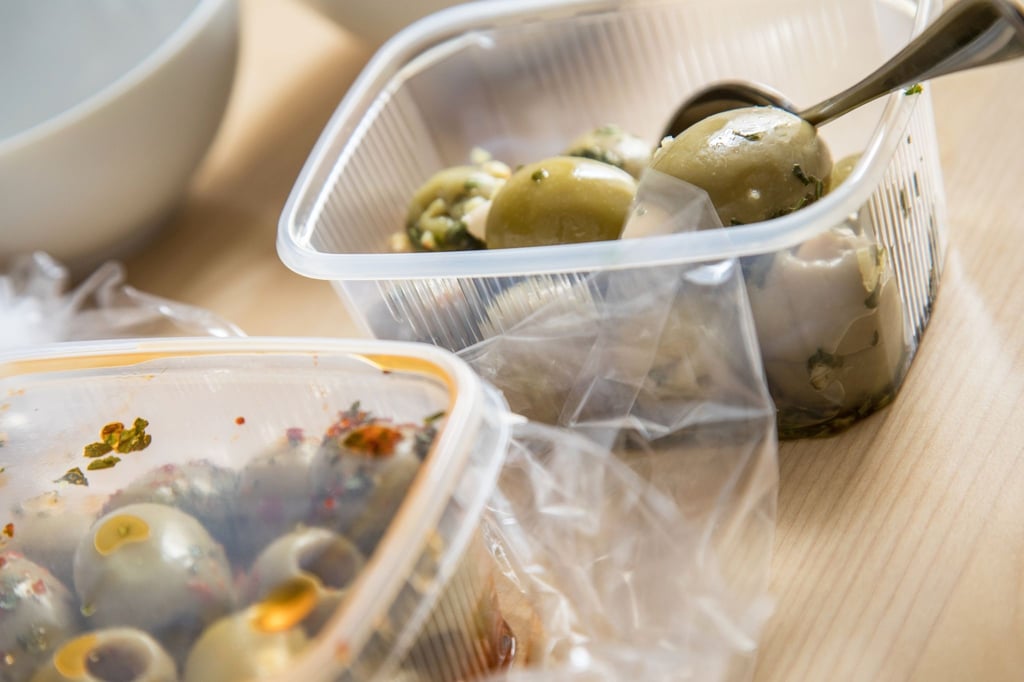 Viele Plastikverpackungen sind für den einmaligen Gebrauch gedacht, eine Zweckentfremdung kann ein Gesundheitsrisiko bergen.