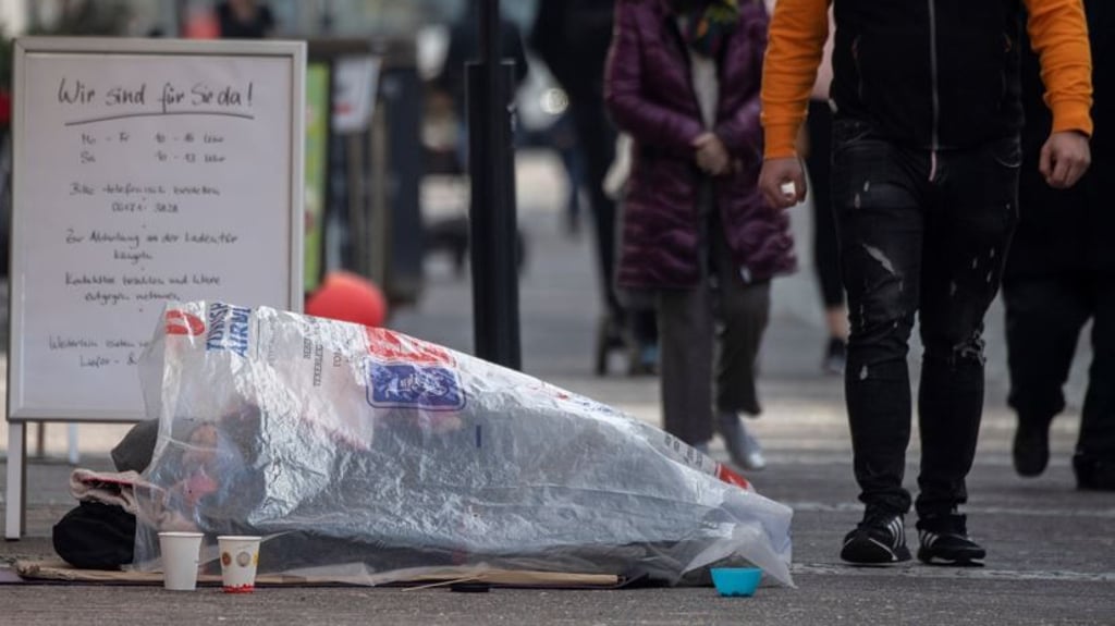 Mit Beginn des Winters wird das Leben auf der Straße für Obdachlose immer härter.