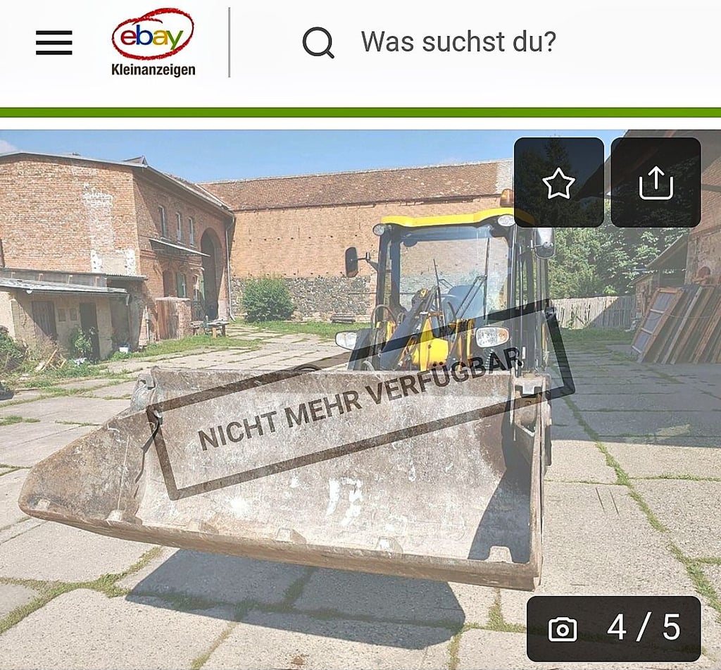 Diese Klappschaufel wurde über den privaten Account eines Mitarbeiters der Gemeinde Arnstein bei Ebay zum Verkauf angeboten.
