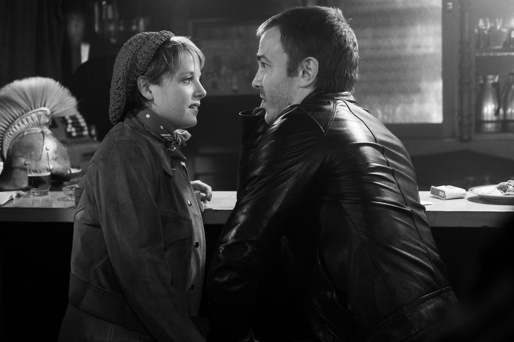 Albrecht Schuch als Thomas Brasch und Jella Haase als Katarina in einer Szene des Films "Lieber Thomas".