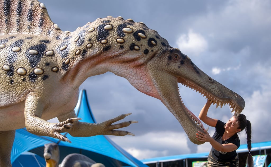 20 lebensgroße Dinosaurier sind noch bis Oktober 2022 im Leipziger Zoo zu sehen.