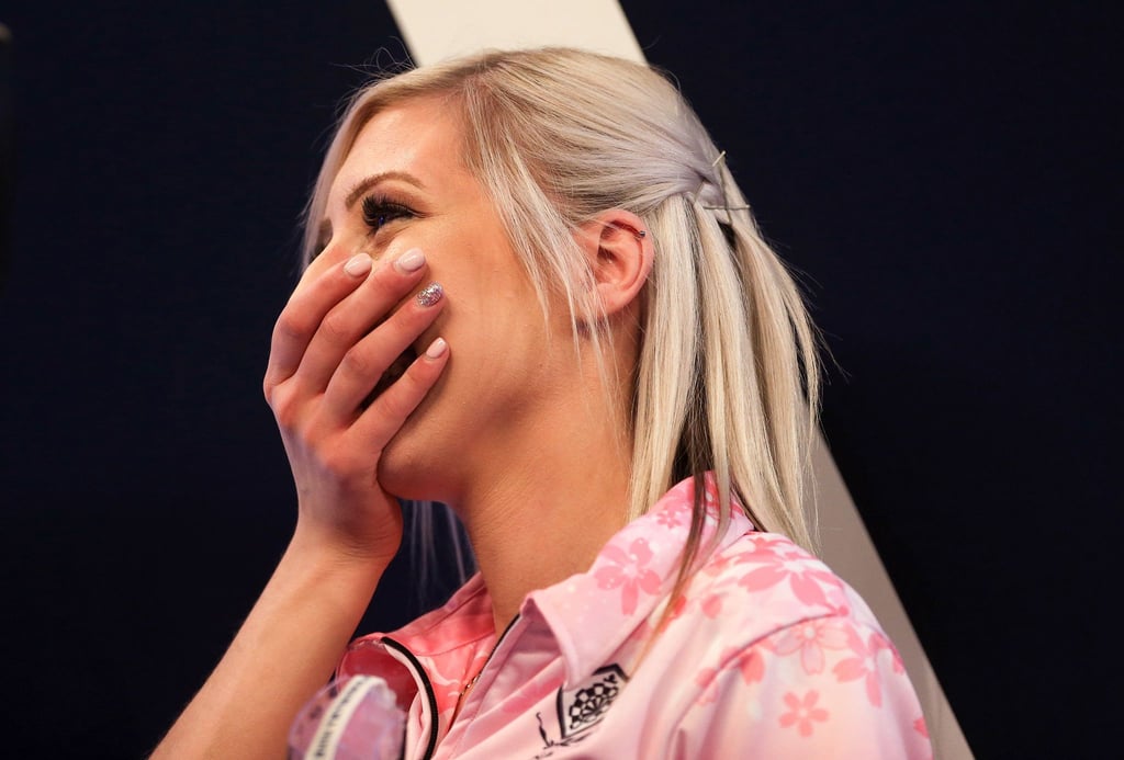 Fallon Sherrock, die derzeit beste Frau im Darts.