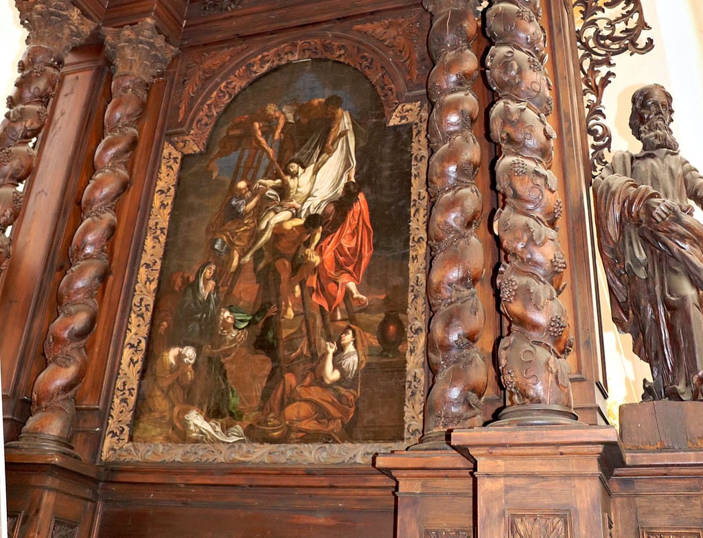 Das Leinwandgemälde in der Altarwand der Kirche Parey soll restauriert werden.
