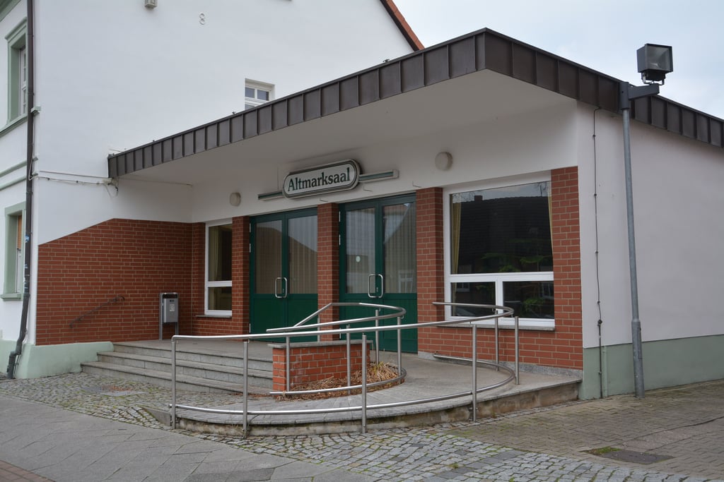 Der Altmarksaal in Klötze soll für 900 000 Euro modernisiert werden. Bürer könnten sich darin ein Kino, Erlebnis-Gastronomie, Partys, Messen und Präsentationen vorstellen.