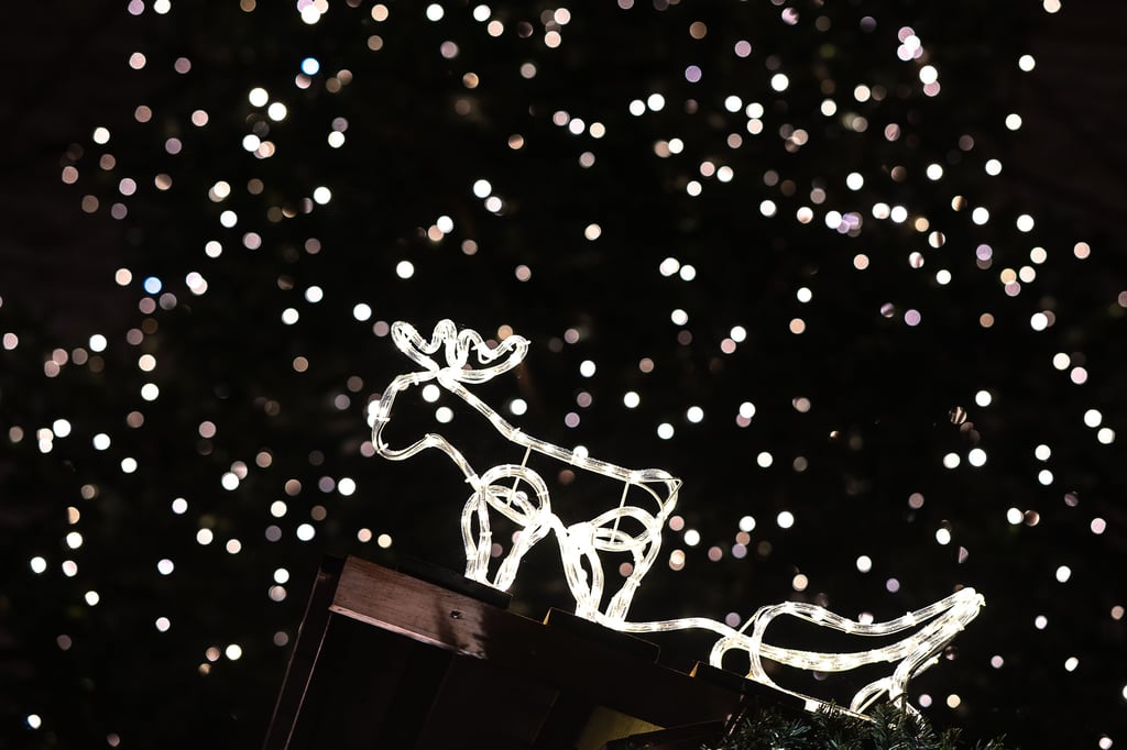 Lichtinstallation auf Weihnachtsmarkt