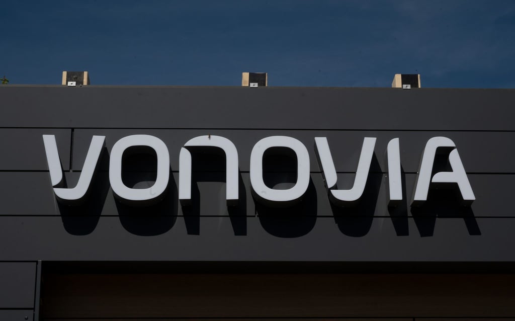 Für die Übernahme des einstigen Konkurrenten Deutsche Wohnen besorgt sich der Immobilienkonzern Vonovia rund acht Milliarden Euro über eine Kapitalerhöhung.