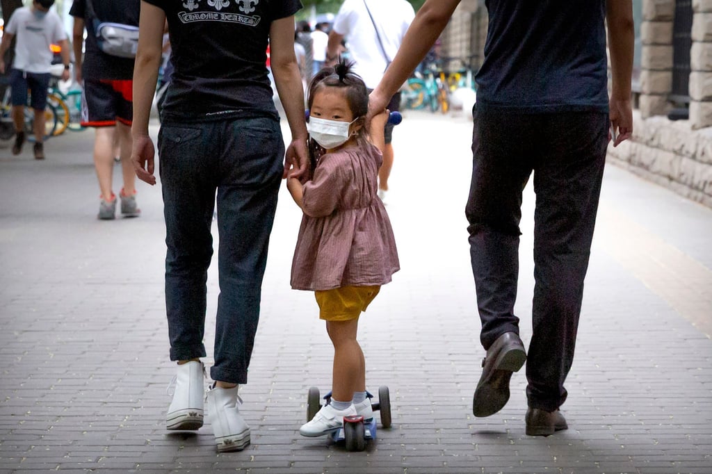 Die Geburtenrate in China ist auf den niedrigsten Stand seit mehr als vier Jahrzehnten gefallen.