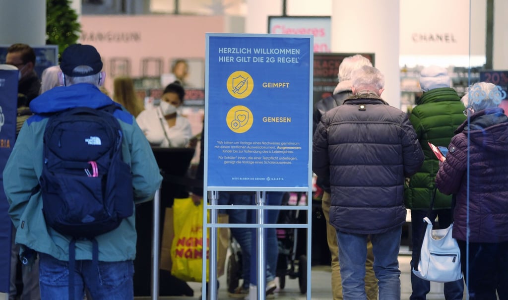 Seit dem 22. November ist in Sachsen Einkaufen von nicht lebenswichtigen Dingen nur geimpften und genesenen Personen (2G) gestattet.