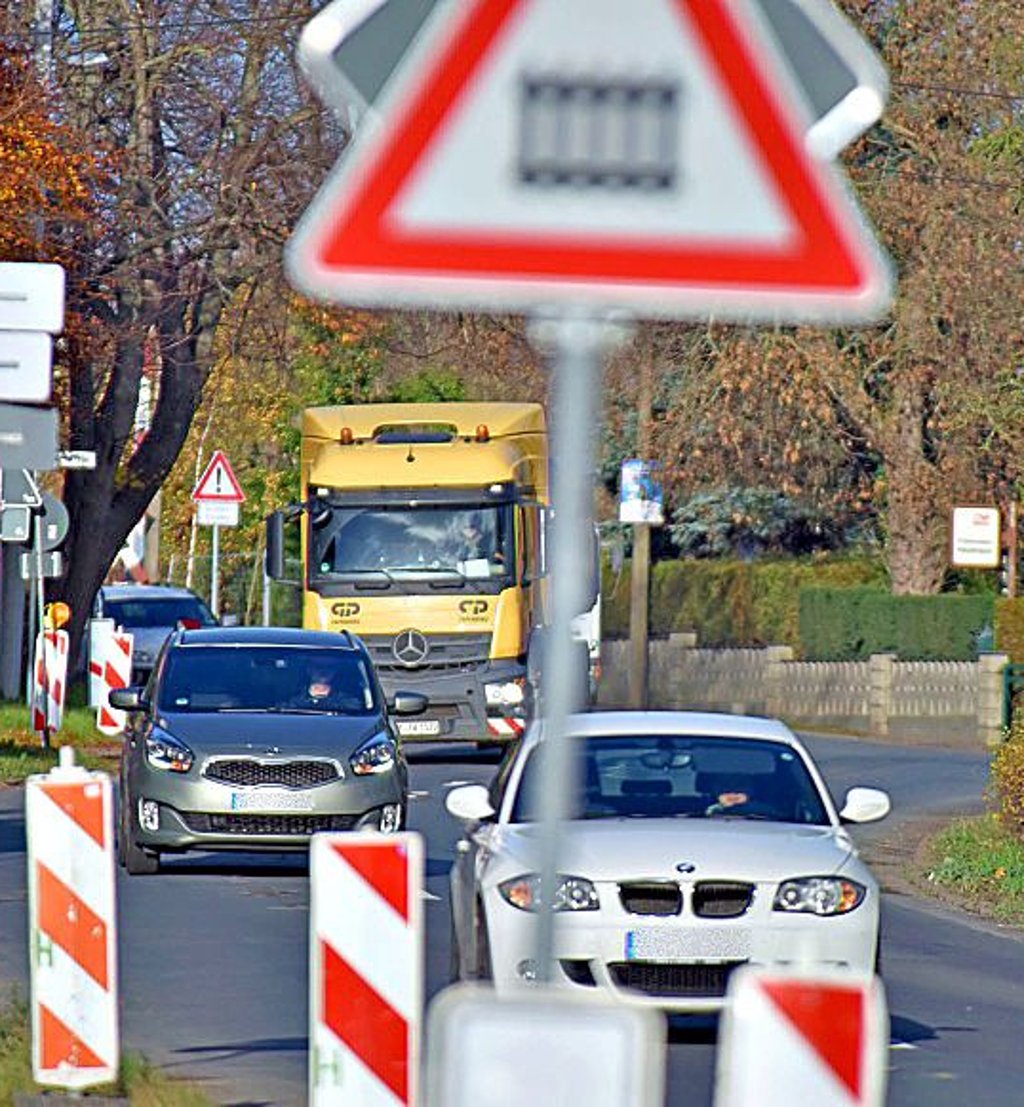 Die Radegaster Straße ist ab Montag teilweise gesperrt.