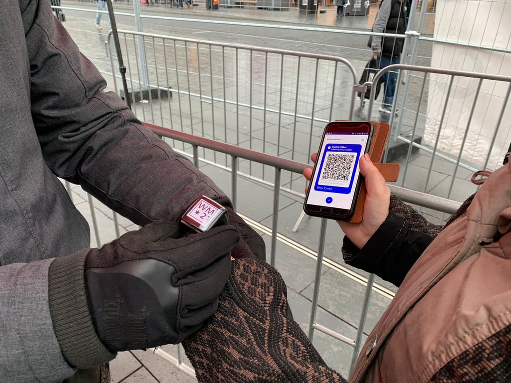 Zugang haben nur Personen, die geimpft oder genesen sind (2G).