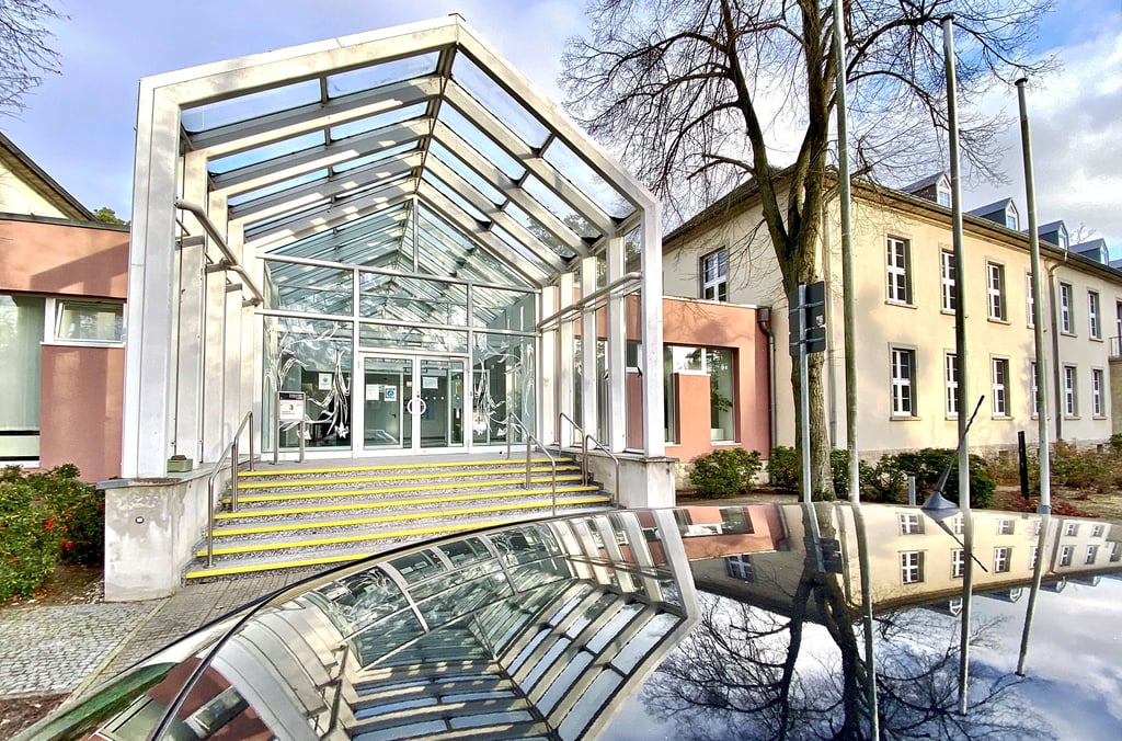Das Technische Rathaus in Roßlau soll leergezogen werden. Was dann mit dem Gebäude passiert, ist unklar.
