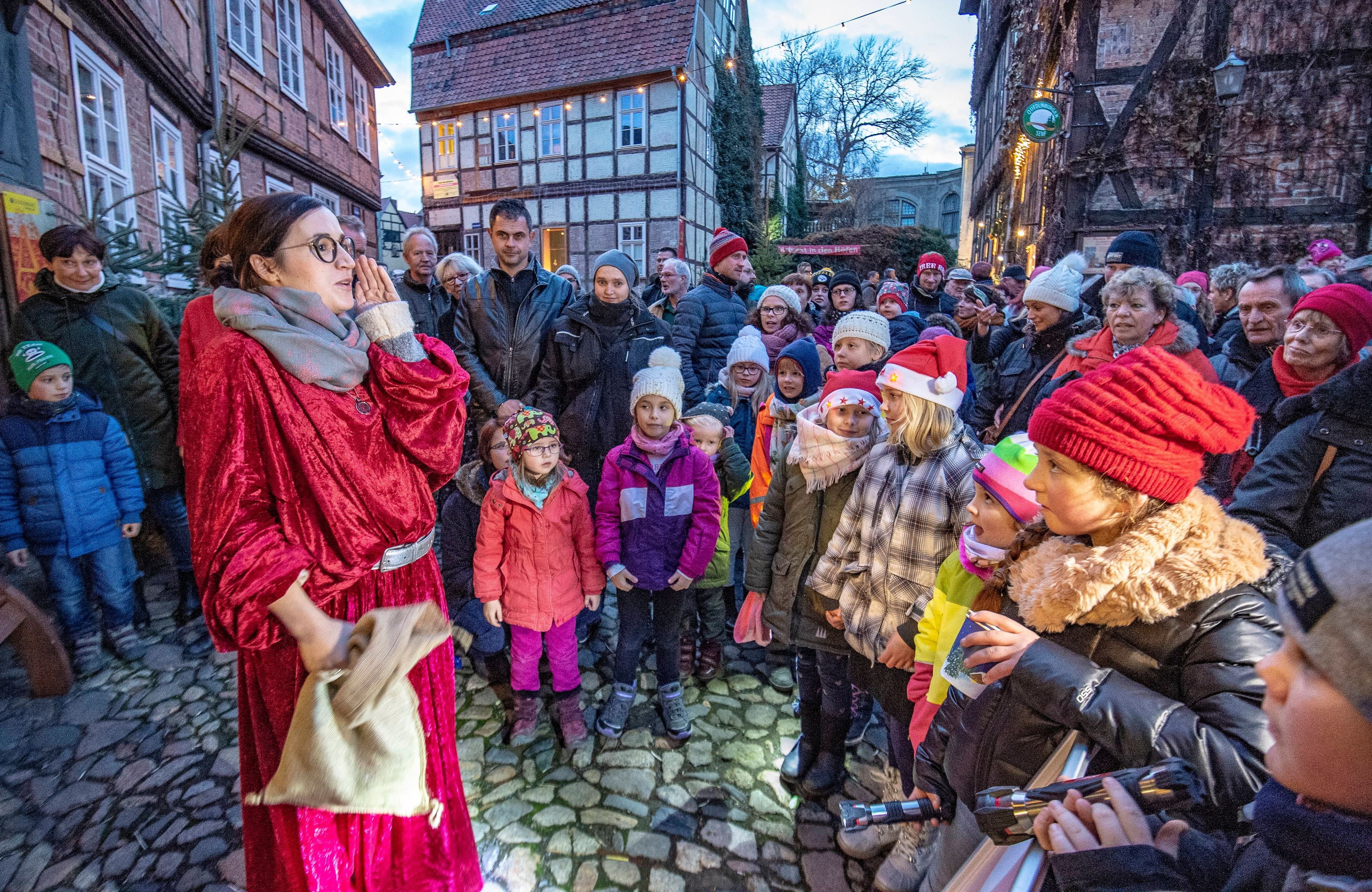 Adventsstadt Quedlinburg: Märchen für Kinder am Schlossberg