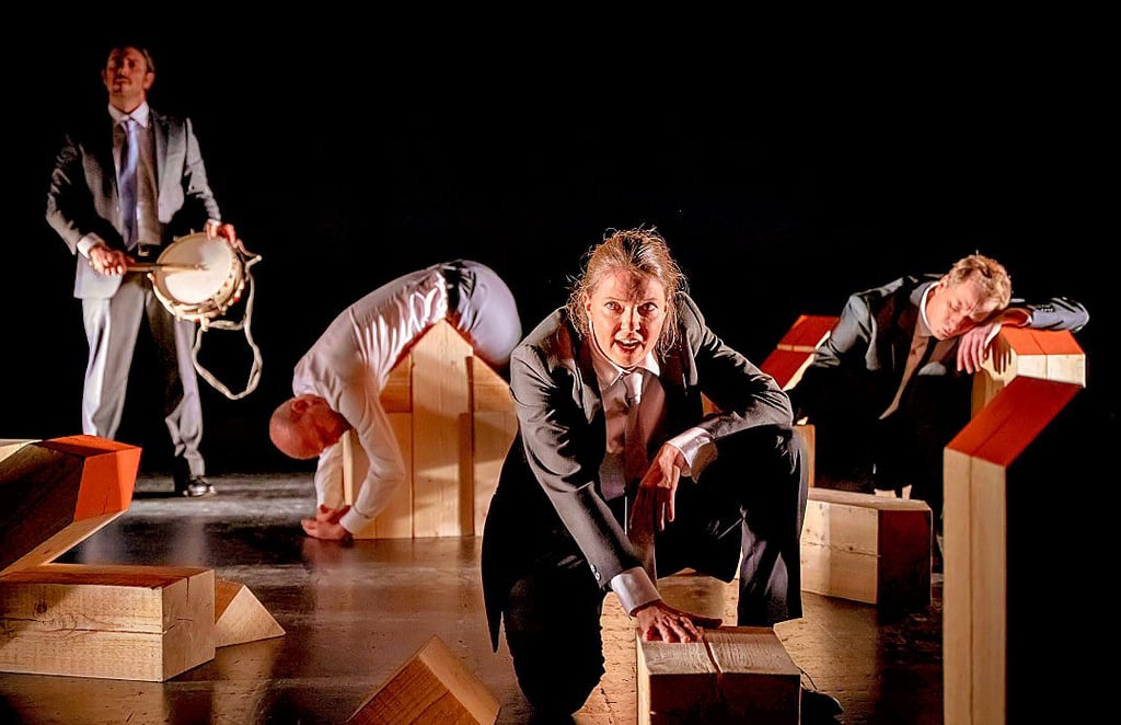 Philip Heimke, Heiner Junghans, Undine Schmiedl und Andreas C. Meyer (v.l.) in der Theater-Inszenierung „Michael Kohlhaas“.