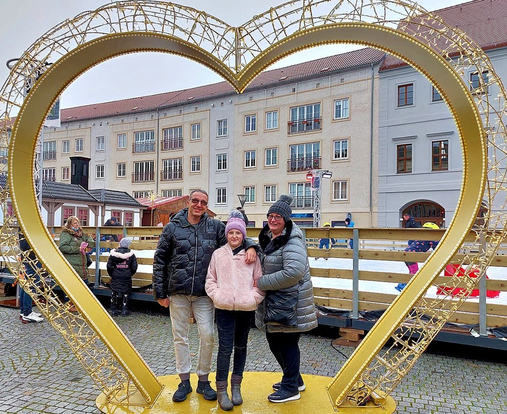 Die Ex-Dessauer Astrid und Marko Erhardt waren mit Tochter Sabrina extra aus Bayern nach Dessau gekommen.