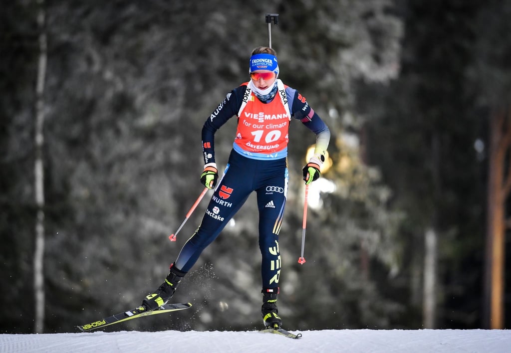 Biathletin Franziska Preuß wurde beim Sprint-Rennen in Östersund Siebte.