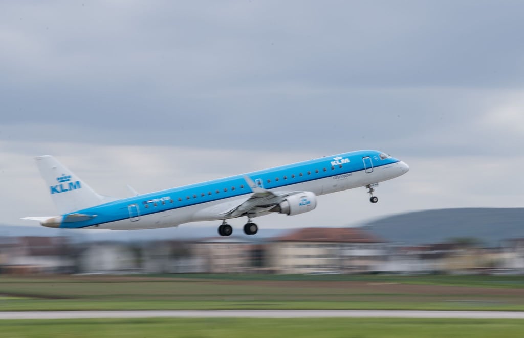 Corona dauert an - und die Fluglinien KLM und Air France verlängern ihre kulanten Umbuchungs- und Erstattungsregeln.
