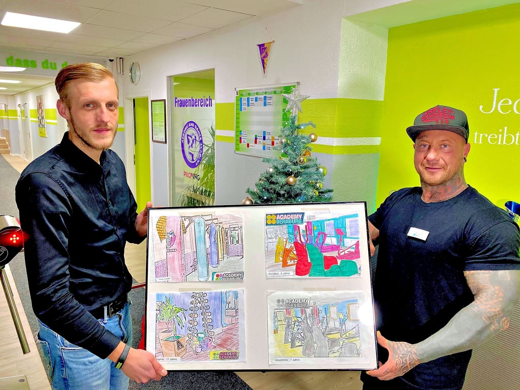 Studioleiter Christian Diekmann (li.) und Firmenchef Patrick Romeisen freuen sich auf den Wettbewerb.