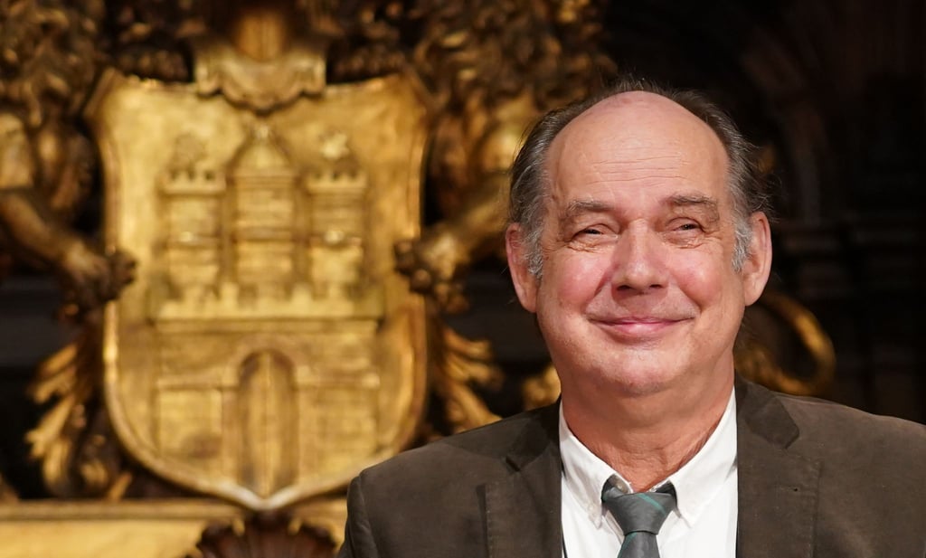 Klaus Modick im Hamburger Rathaus.