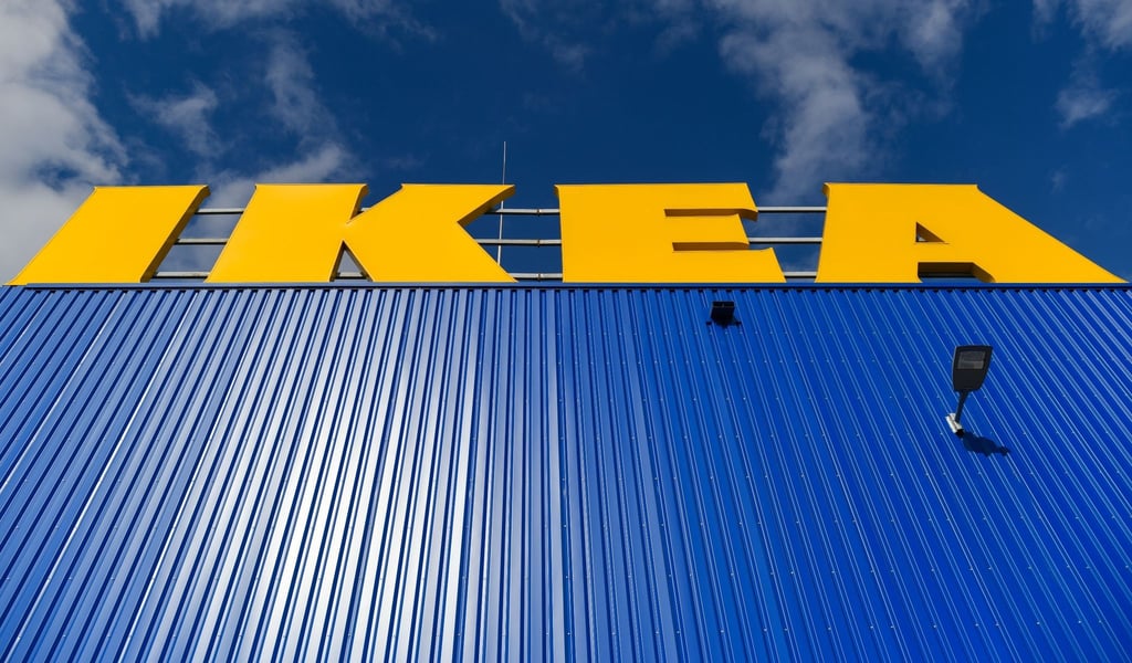 Online-Konkurrenten machen dem Einrichtungskonzern Ikea Druck.