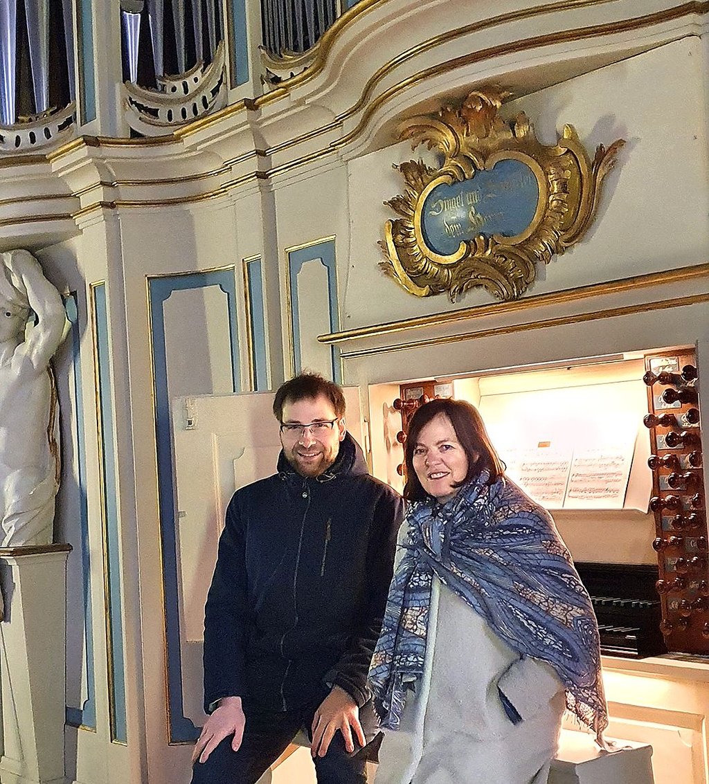 Matthias Bensch und Irene Roth-Halter proben intensiv für die Wiedereinweihung der Scholtze Orgel in der Stadtkirche.