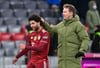 Will sich weiter zu kritischen Themen äußern: Bayern-Trainer Julian Nagelsmann (r).