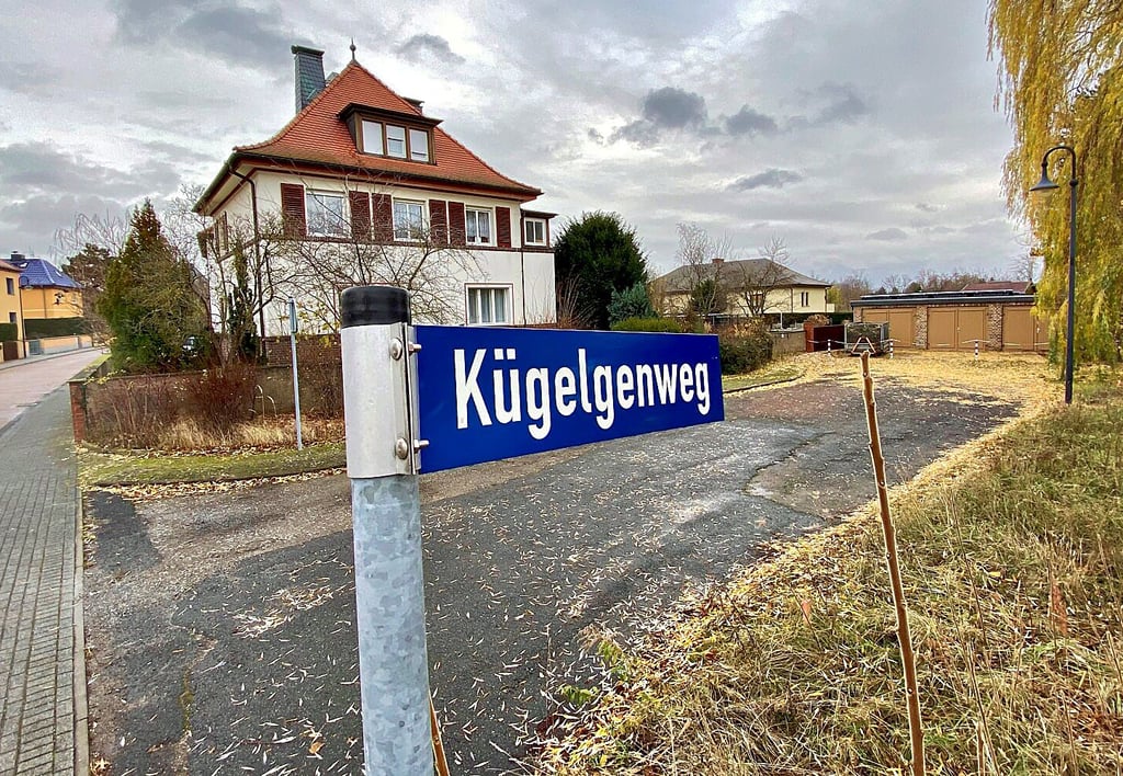 Der Kügelgenweg ist eine Sackgasse, die nun an Grundstücksanrainer verkauft werden soll.