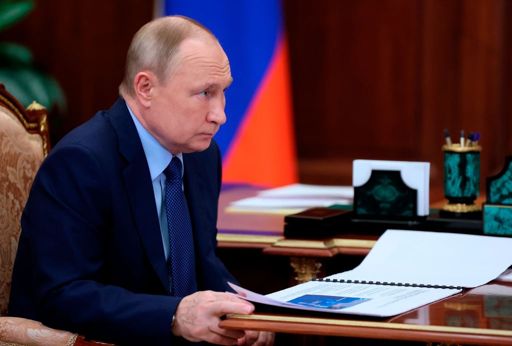 Wladimir Putin am Freitag während einer Sitzung im Kreml.