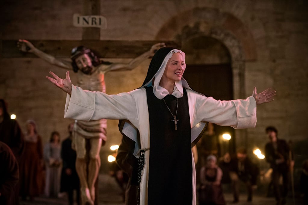Die streng gläubige Benedetta (Virginie Efrira) macht im Kloster eine außergewöhnliche Wandlung durch.