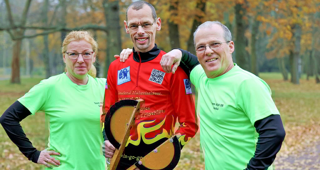 Ingo Sparenberg (Mitte) und Sabine und Heiko Björn haben den ersten 24-Stunden-Lauf in Magdeburg rund um den Adolf-Mittag-See auf die Beine gestellt - den längsten Lauf des Jahres.