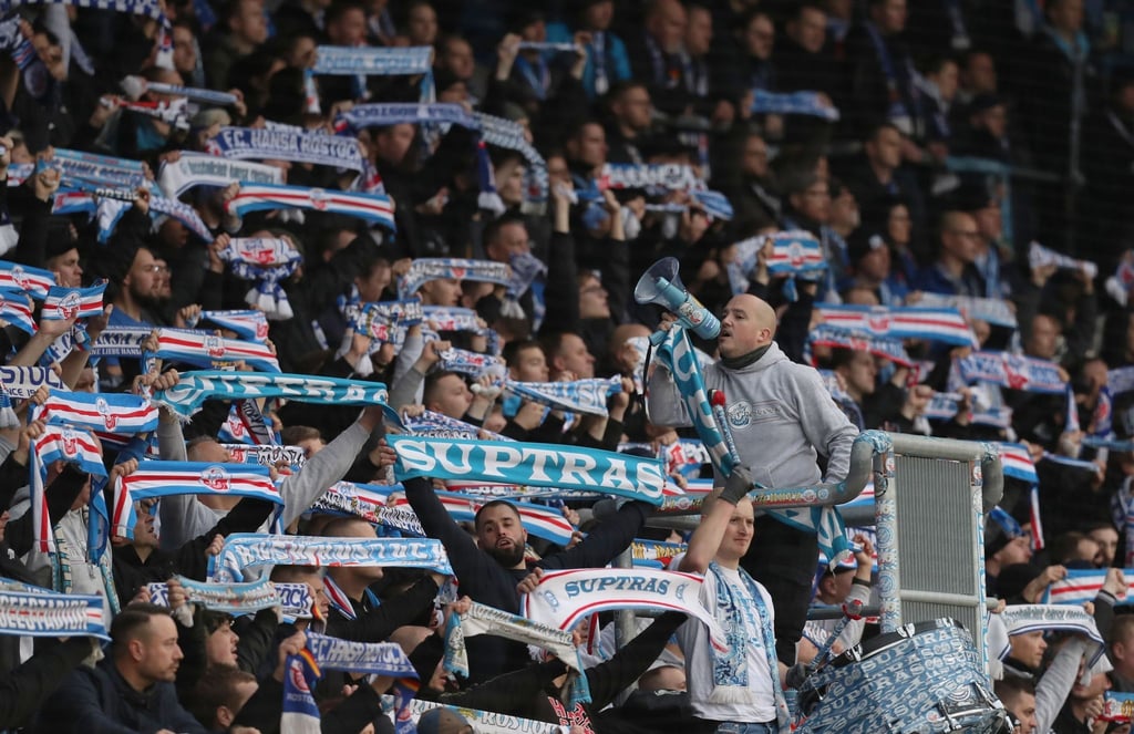 Die Fans von Hansa Rostock zeigen sich nicht immer so friedlich.