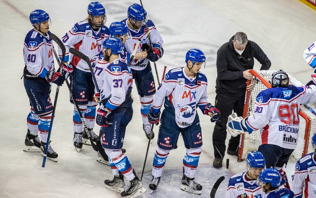 Die Adler Mannheim sind in der Eishockey-Königsklasse ausgeschieden.