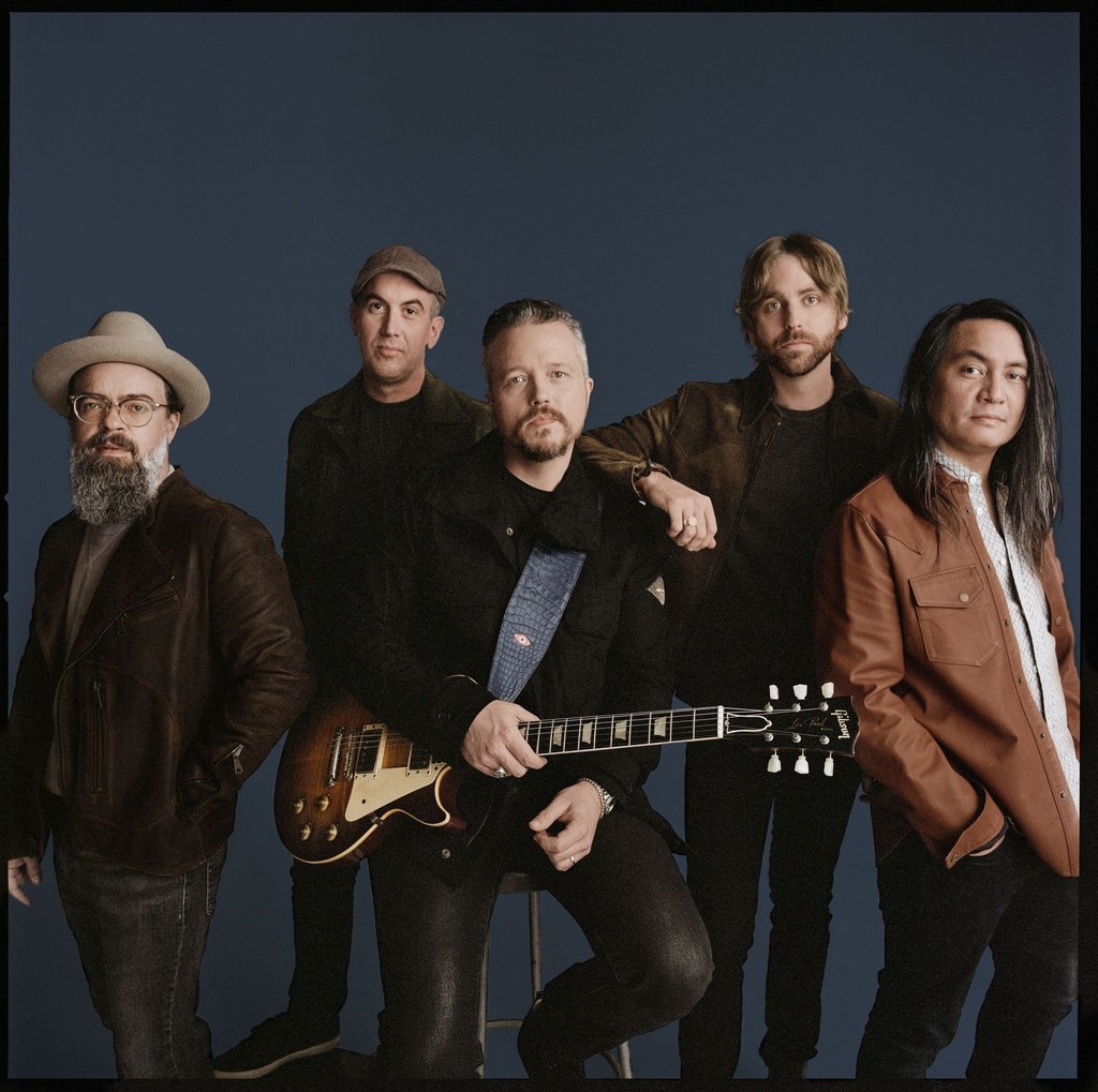 Jason Isbell (m.) & The 400 Unit haben ein starkes Tribute-Album eingespielt.