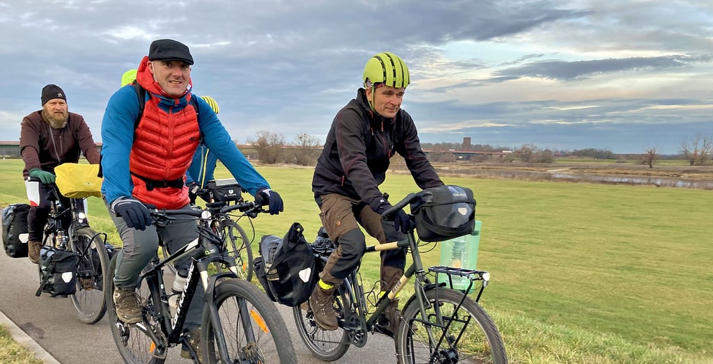 Per Fahrrad wird das Friedenslicht in den Landkreis Wittenberg gebracht - die Tour führt über Dessau.