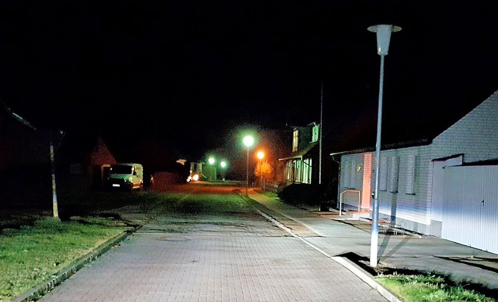 Die Ecklampen, hier in der Straße Am Drömling in Kunrau, funktionieren immer noch nicht.
