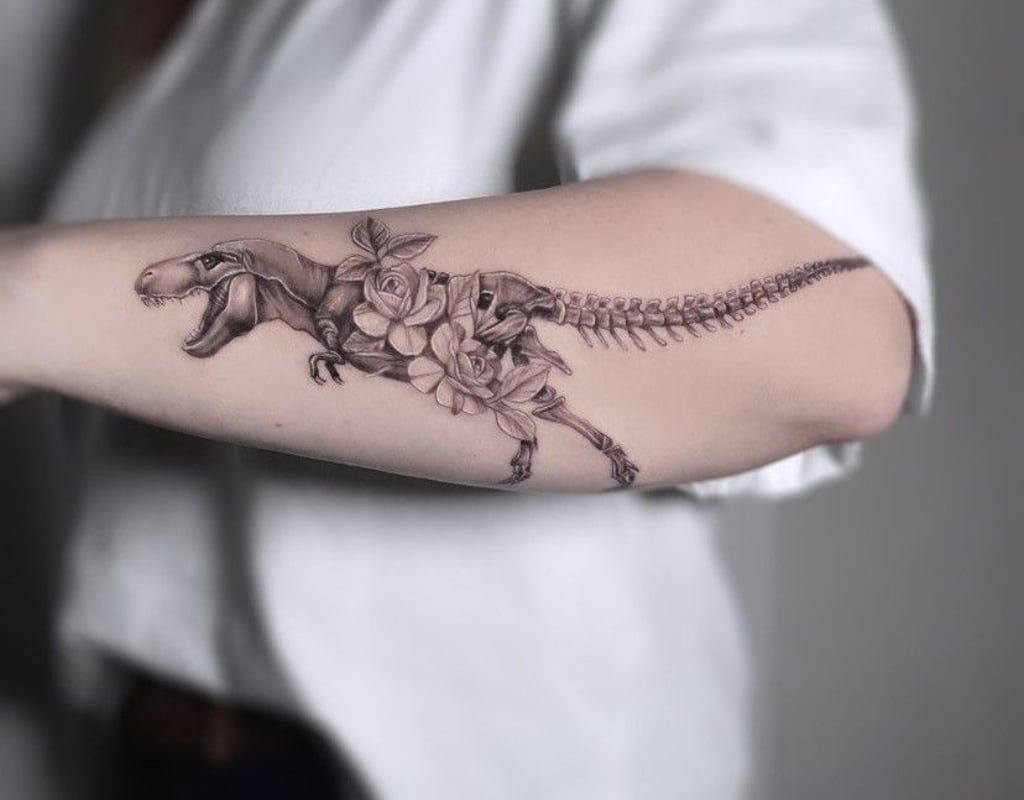 Sogenannte "Black & Grey"-Tattoos sind weiterhin möglich.