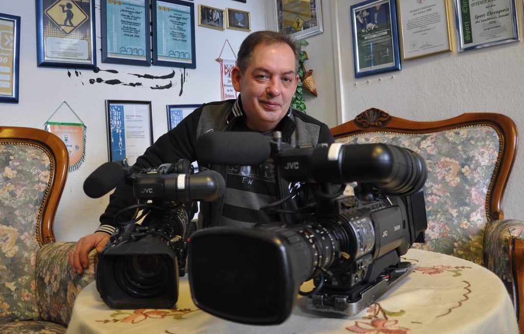 Mit Andreas Bredow, Geschäftsführer des Offenen Kanals Stendal (Foto), hat sich Osterburgs Bürgermeister Nico Schulz noch einmal zum Ratsfernsehen ausgetauscht. Der Offene Kanal wird die Ratssitzungen aber nicht übertragen.