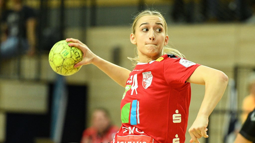 Julia Niewiadomski gehört bei der Frauen-Handball-WM zum Kader der polnischen Nationalmannschaft.
