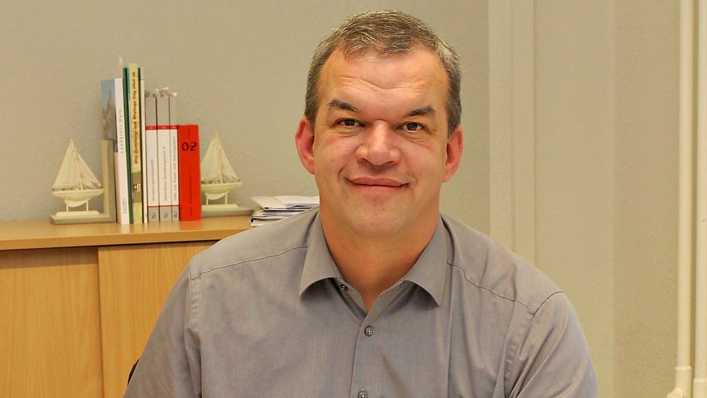 Gerald Fröhlich ist mit Covid-19 infiziert und wird auf seine Arbeit am Schreibtisch bis auf Weiteres verzichten müssen.