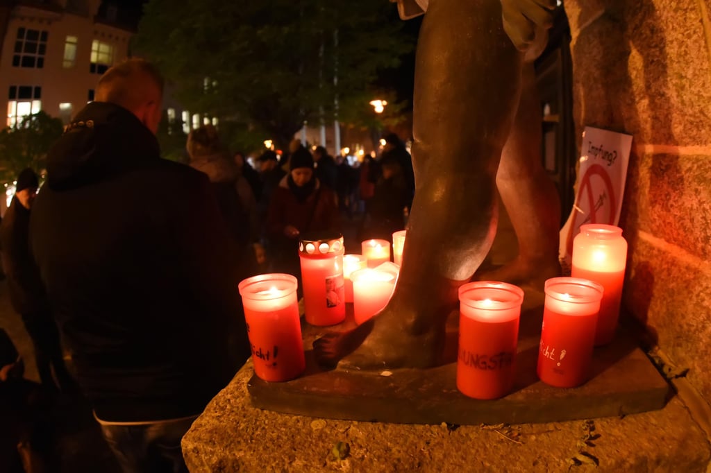 An den vergangenen Montagen haben sich Impfpflicht- und Maßnahmengegner in Aschersleben getroffen.