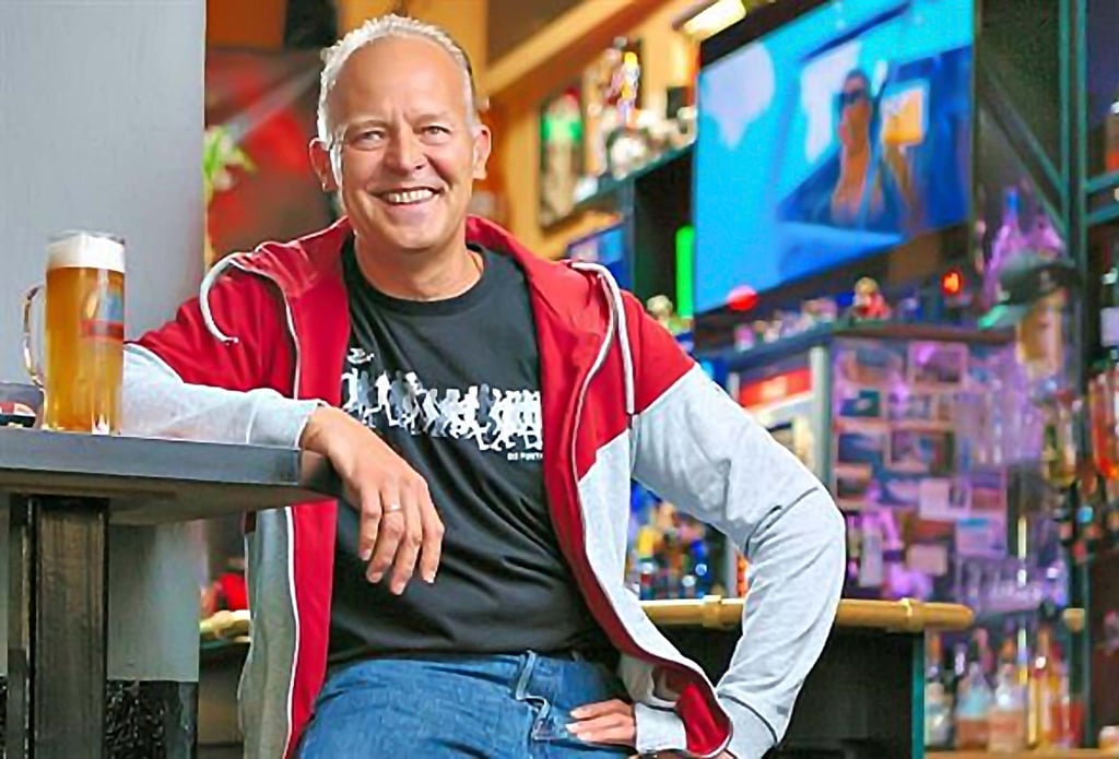 Sven Röthe liebt seinen Job und die Gespräche am Tresen. Doch im Moment würde er seine „Galerie“ am liebsten zulassen.