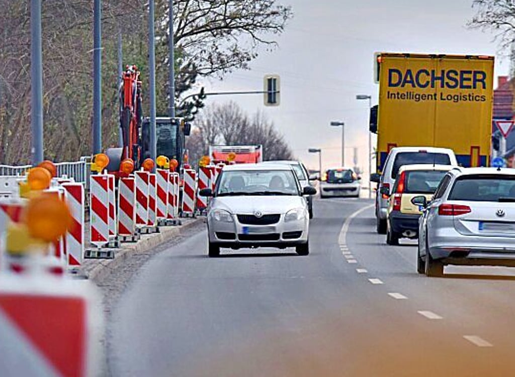 Die Sperrbaken stehen bereit.