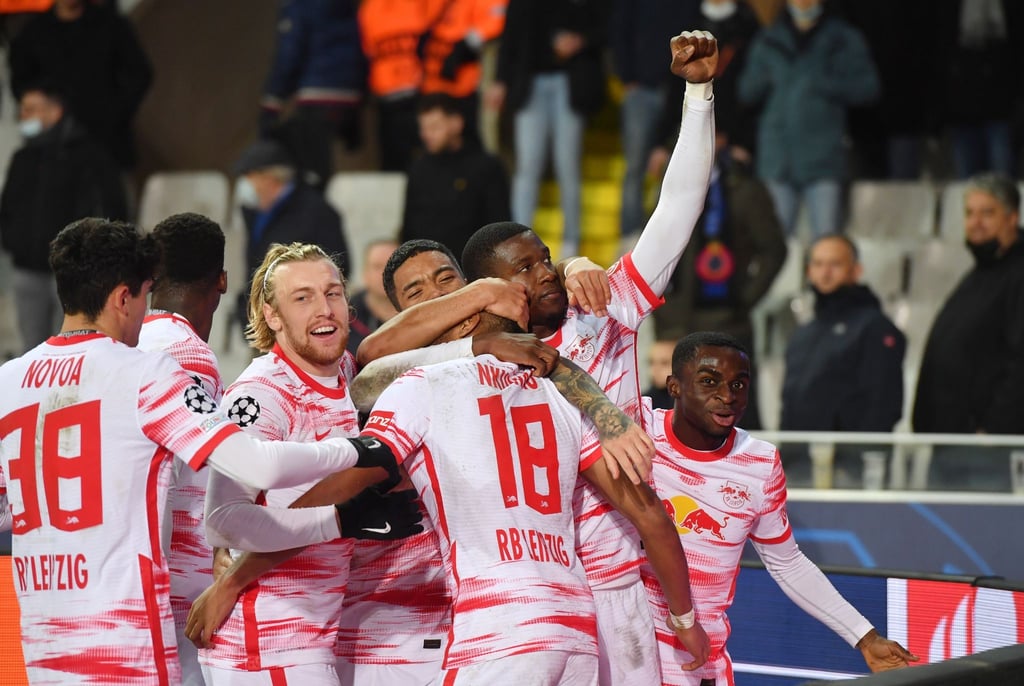 Leipzigs Spieler jubeln über das 0:5.