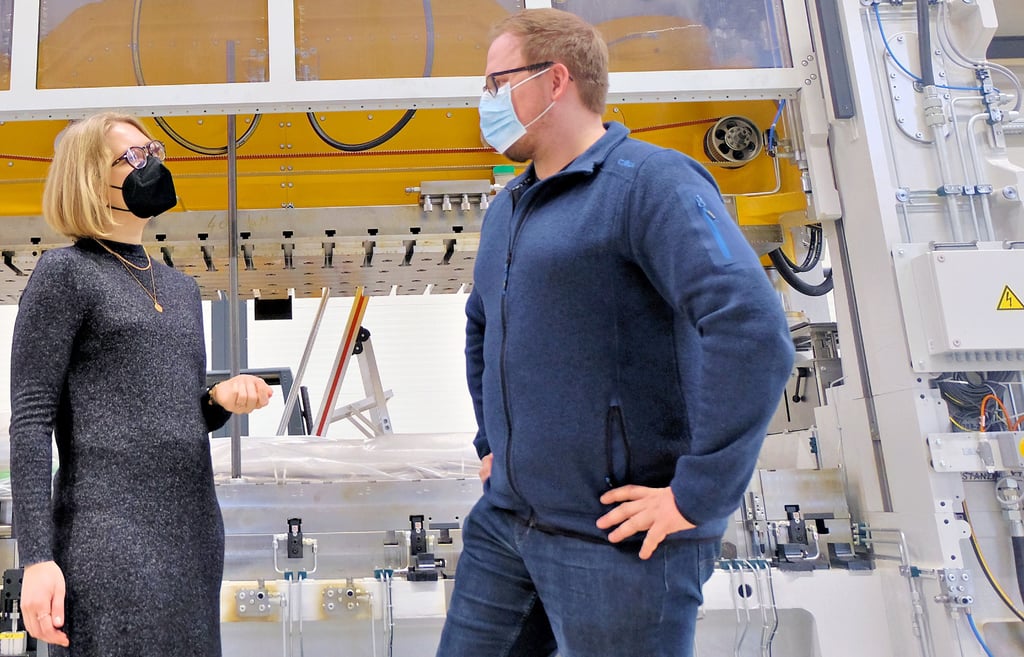 Gesamtprojektchefin Anne Manuela Taubert und Olaf Zwicker (Teilprojekt Presse) sind für unterschiedliche Aufgabenbereiche zuständig.