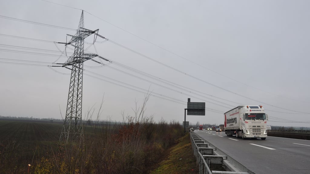 Auf einer landwirtschaftlich genutzten Fläche neben der A14 soll in Magdeburg am Eulenberg ein neues Industriegebiet entstehen. 