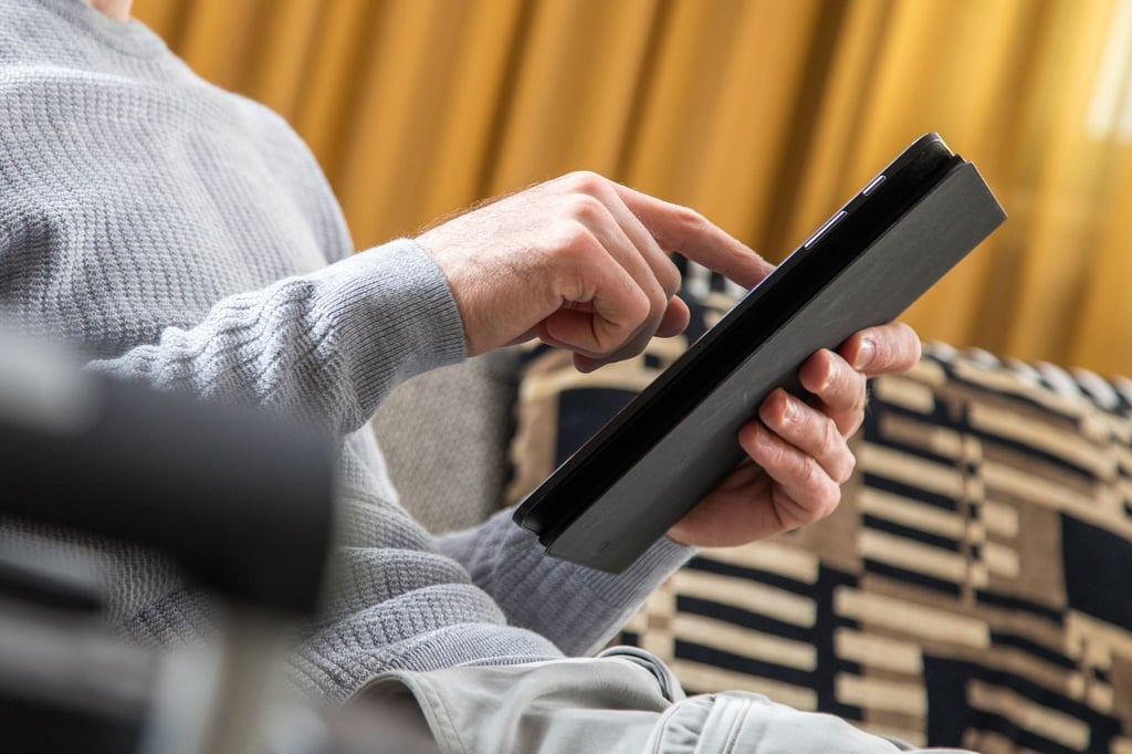 Beispiel Tablet: Die Hardware fiel auch bislang schon unter die Gewährleistungspflicht des Händlers. Ab Januar 2022 muss dieser nun aber auch für die Software geradestehen.